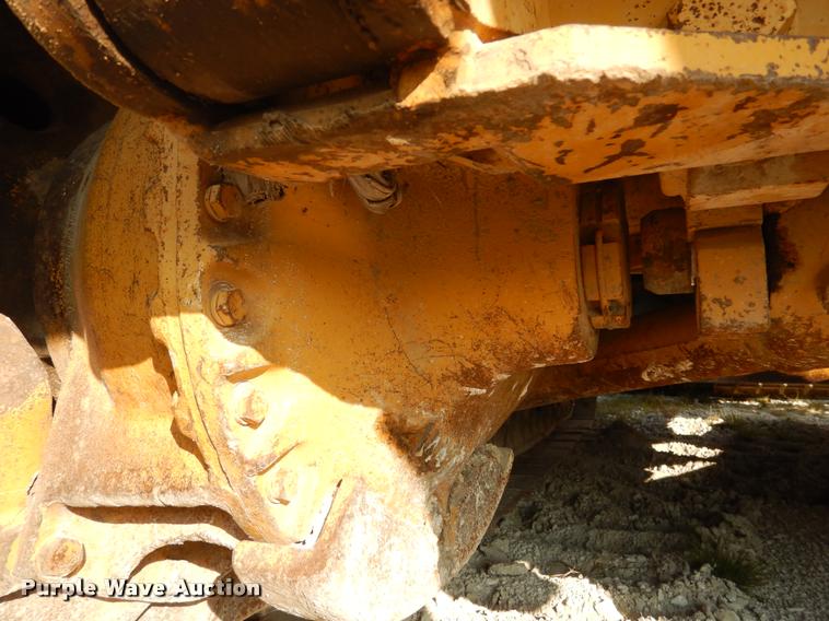 image for item DC5992 Komatsu D65E-6 dozer