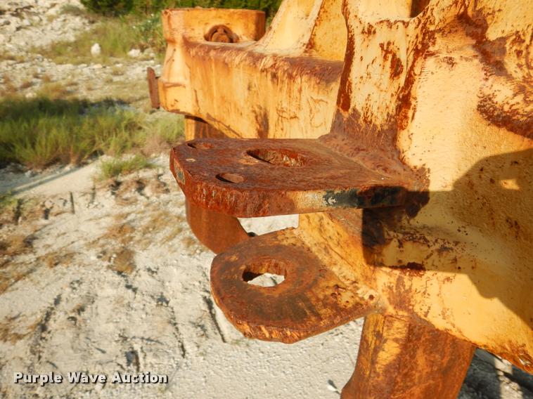 image for item DC5992 Komatsu D65E-6 dozer