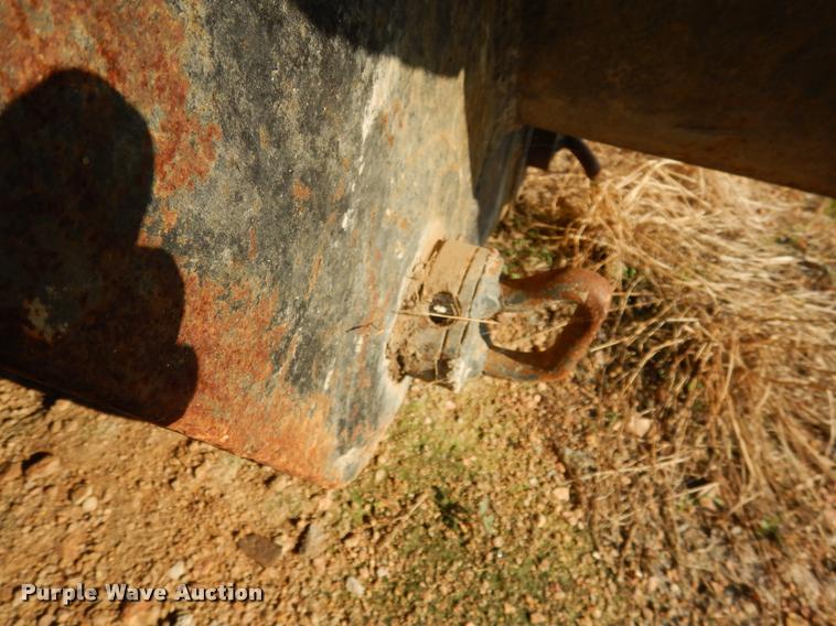 image for item DC5993 2002 Kobelco SK330LC-6E excavator