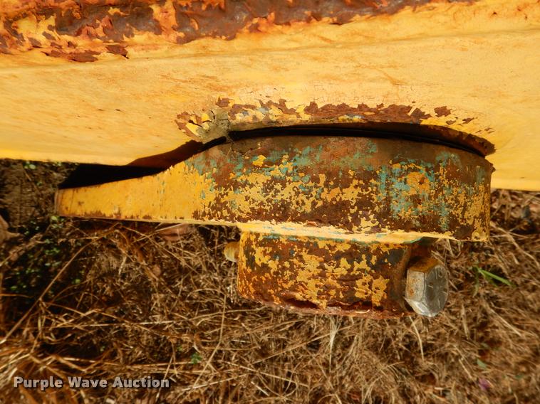 image for item DC5993 2002 Kobelco SK330LC-6E excavator