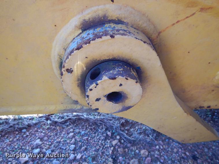 image for item DC5993 2002 Kobelco SK330LC-6E excavator