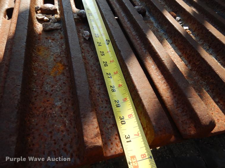 image for item DC5993 2002 Kobelco SK330LC-6E excavator