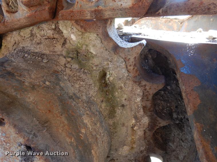 image for item DC5993 2002 Kobelco SK330LC-6E excavator