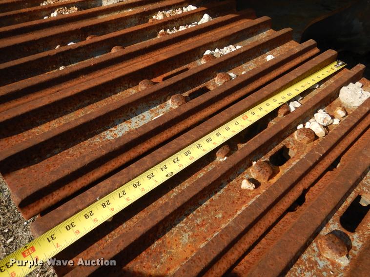 image for item DC5993 2002 Kobelco SK330LC-6E excavator