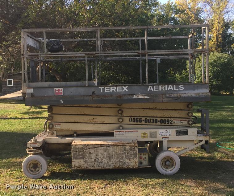image for item DC6424 Terex TS30 scissor lift
