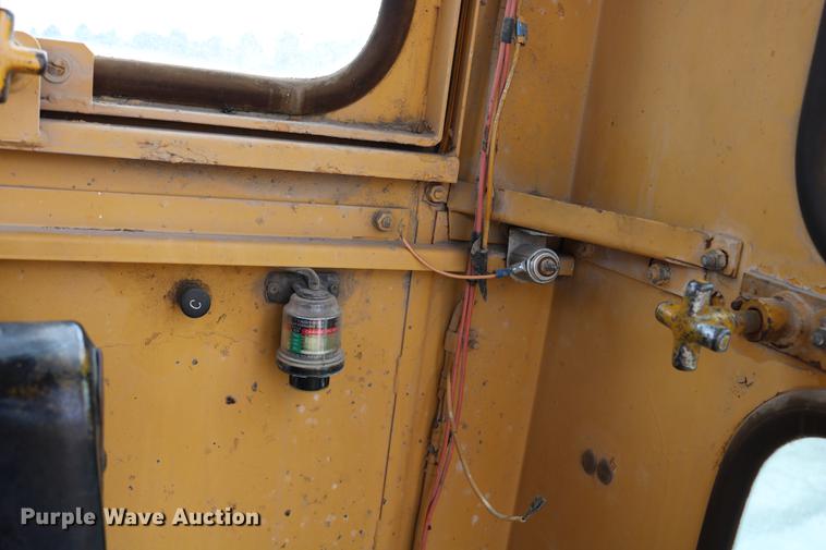 image for item DD0122 1979 Galion T-500M rigid frame motor grader