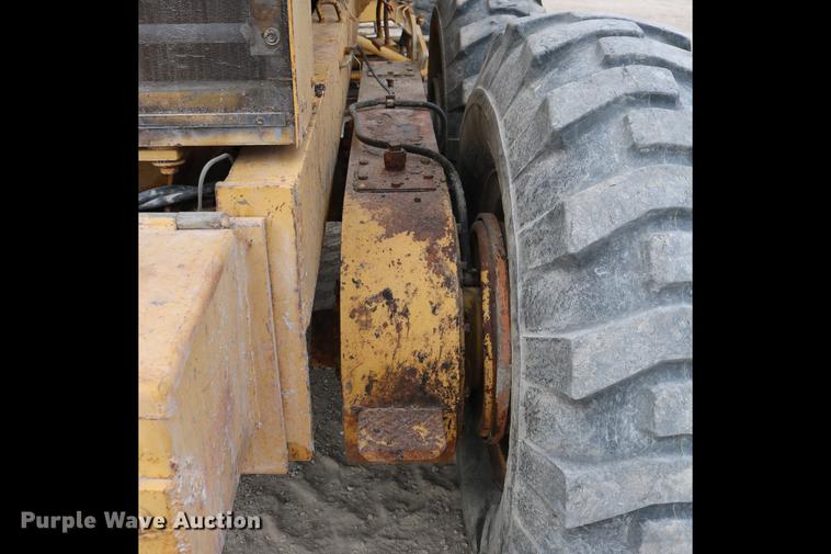 image for item DD0122 1979 Galion T-500M rigid frame motor grader