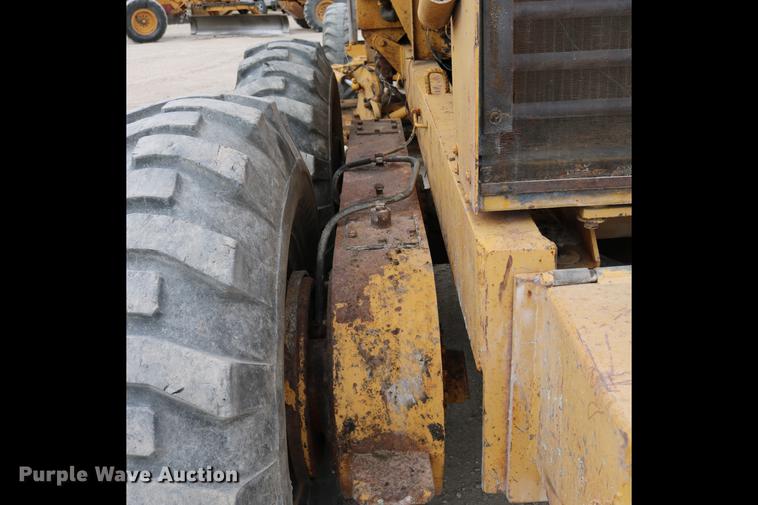 image for item DD0122 1979 Galion T-500M rigid frame motor grader