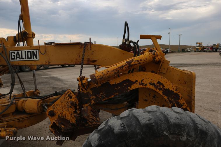 image for item DD0122 1979 Galion T-500M rigid frame motor grader