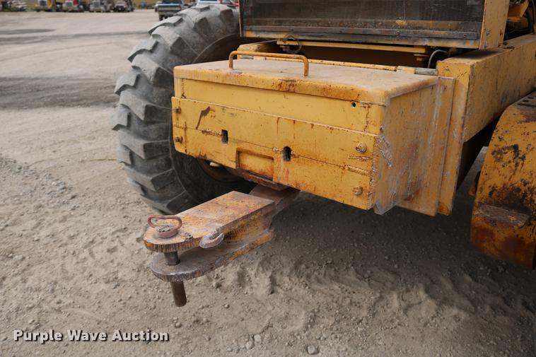 image for item DD0122 1979 Galion T-500M rigid frame motor grader