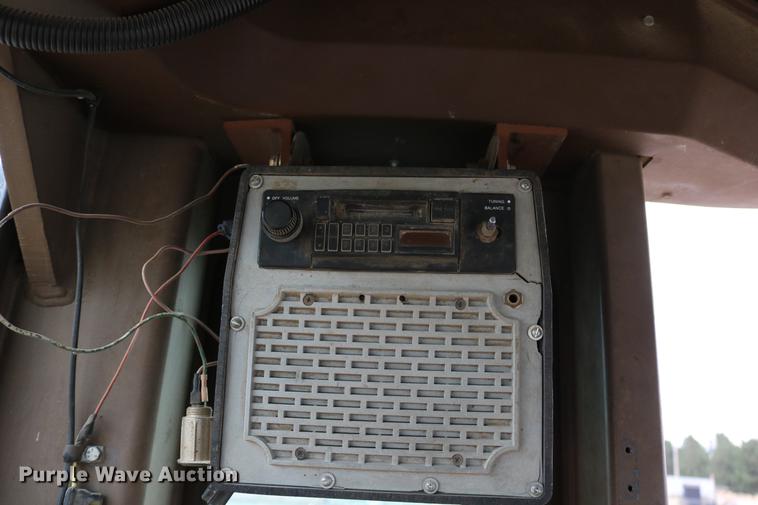 image for item DD0123 1992 Champion 720A motor grader