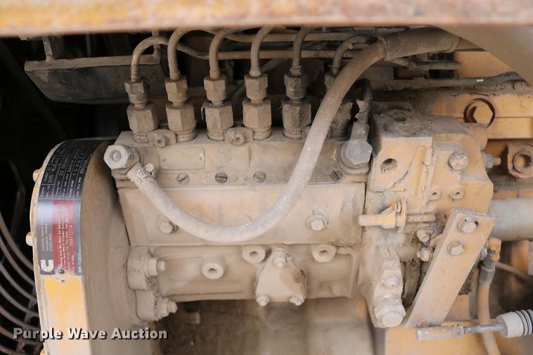 image for item DD0123 1992 Champion 720A motor grader