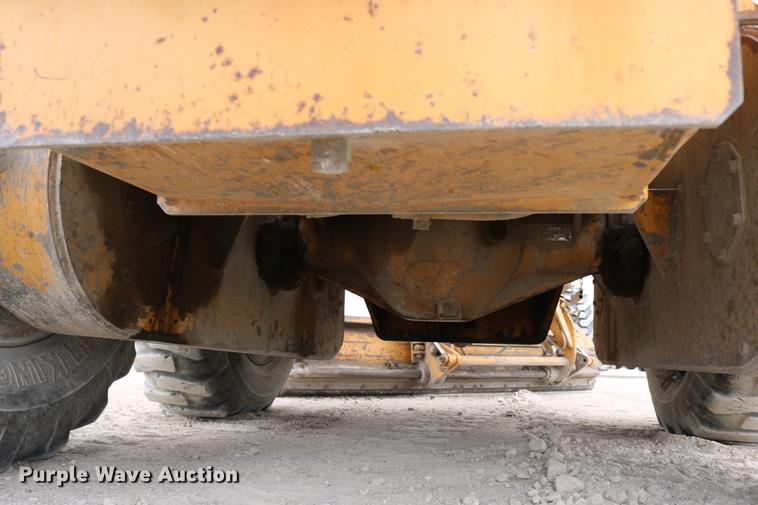 image for item DD0123 1992 Champion 720A motor grader