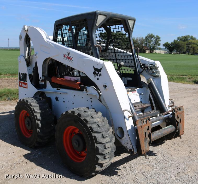 image for item DD0172 2007 Bobcat A300 skid steer