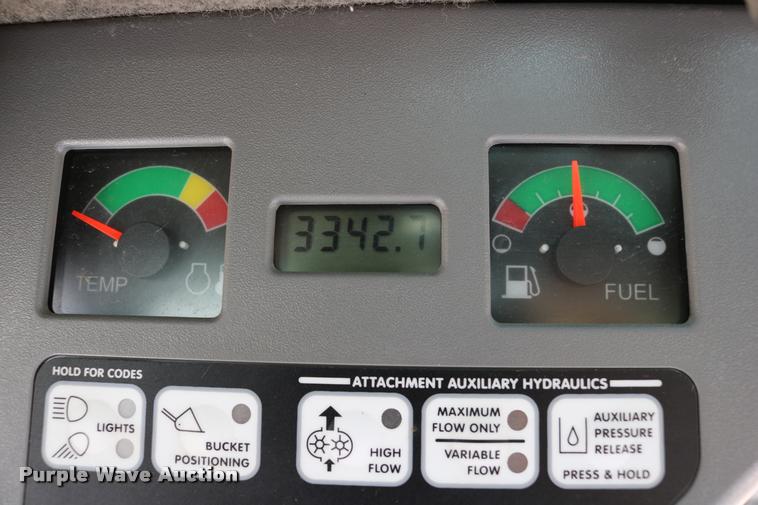 image for item DD0172 2007 Bobcat A300 skid steer