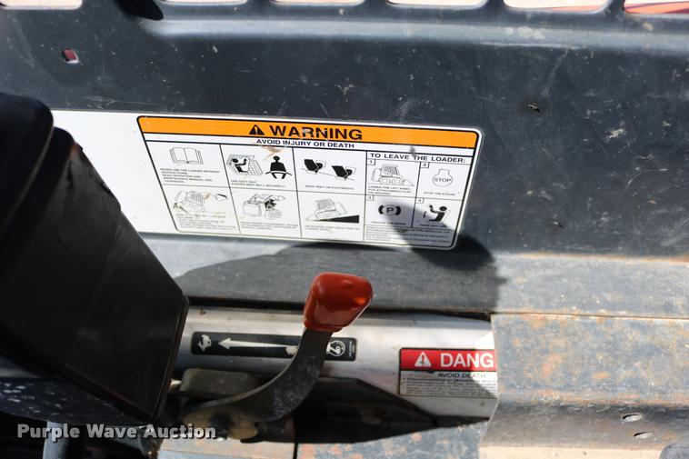 image for item DD0172 2007 Bobcat A300 skid steer
