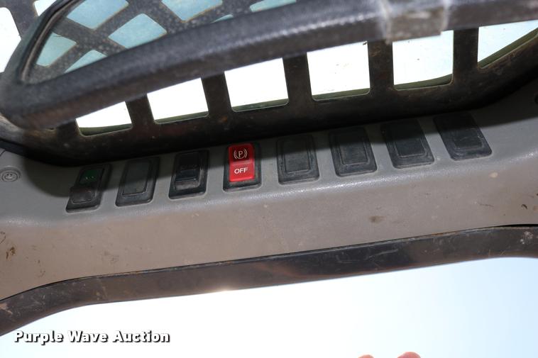 image for item DD0172 2007 Bobcat A300 skid steer