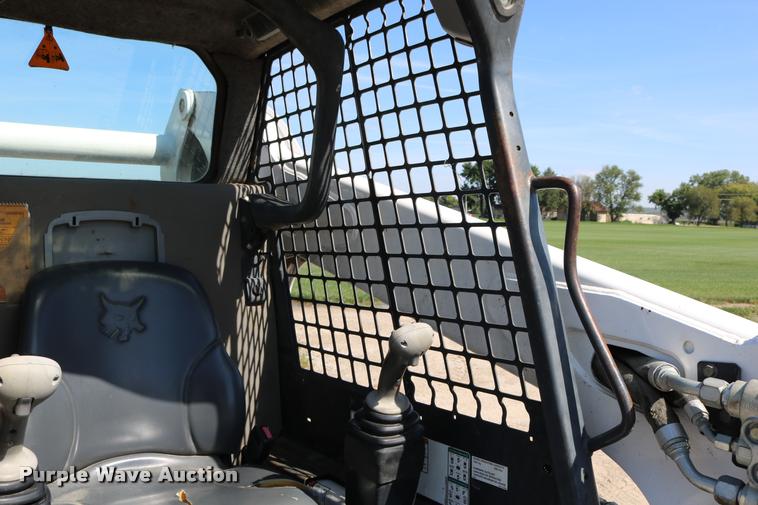 image for item DD0172 2007 Bobcat A300 skid steer