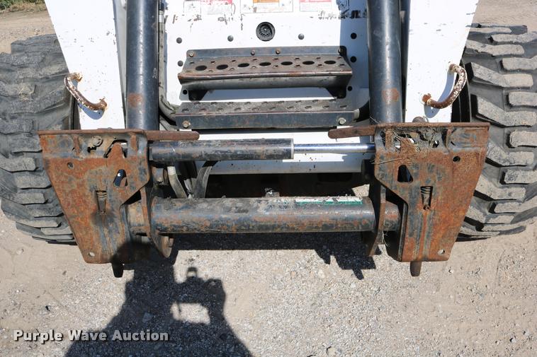 image for item DD0172 2007 Bobcat A300 skid steer
