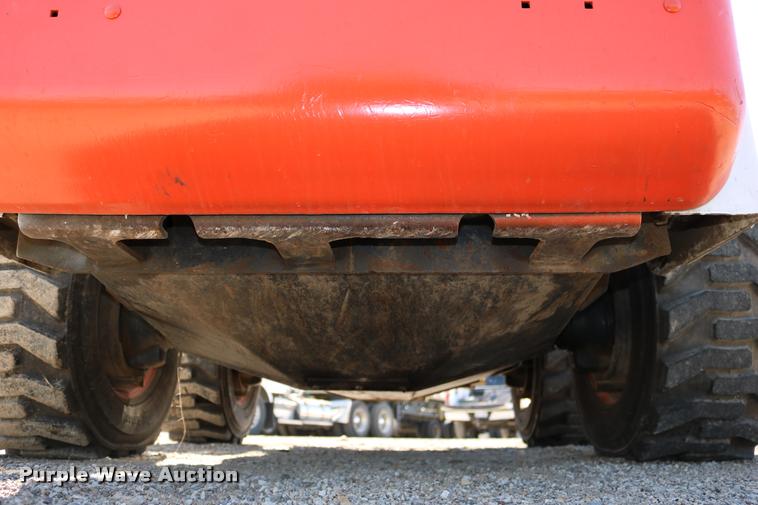 image for item DD0172 2007 Bobcat A300 skid steer