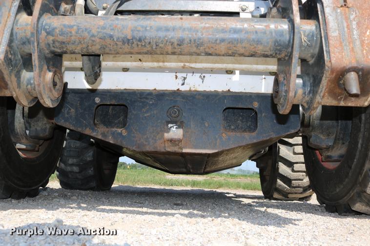image for item DD0172 2007 Bobcat A300 skid steer