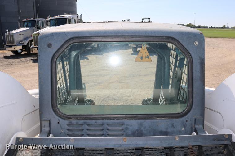image for item DD0172 2007 Bobcat A300 skid steer