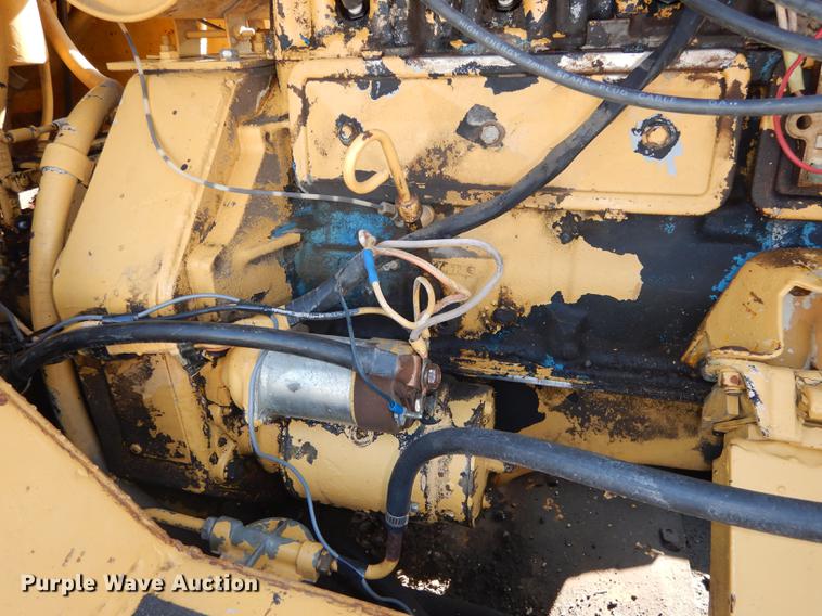 image for item DD0809 1997 Hyster C530A pneumatic roller