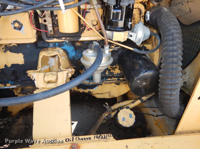 image for item DD0809 1997 Hyster C530A pneumatic roller