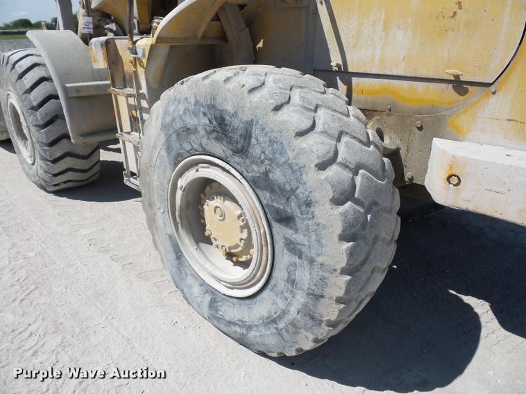 image for item DD1590 Caterpillar 966C wheel loader