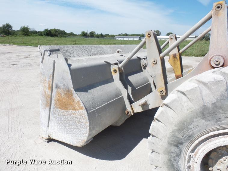 image for item DD1590 Caterpillar 966C wheel loader