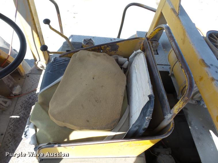 image for item DD1590 Caterpillar 966C wheel loader