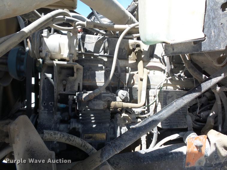 image for item DD1591 1995 Ford LT9000 ready mix truck