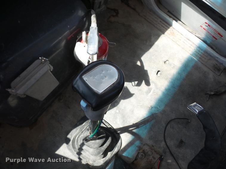 image for item DD1591 1995 Ford LT9000 ready mix truck