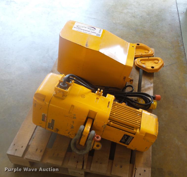 image for item DD2094 Herrington trolley hoist