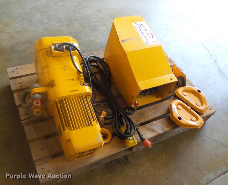 image for item DD2094 Herrington trolley hoist