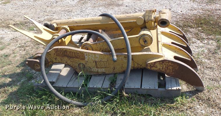 image for item DF9392 Caterpillar hydraulic thumb