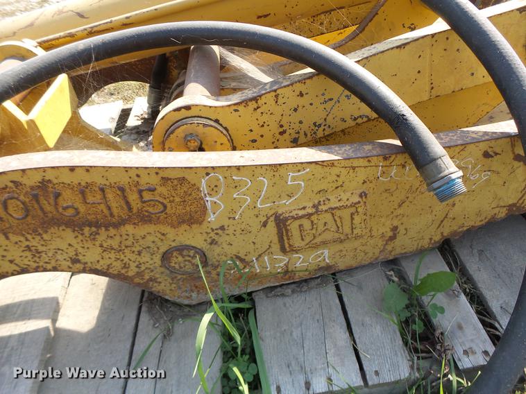 image for item DF9392 Caterpillar hydraulic thumb