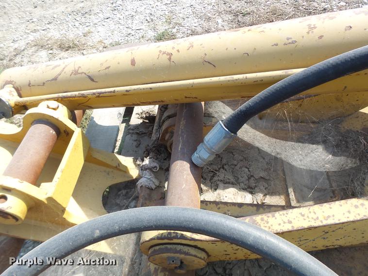 image for item DF9392 Caterpillar hydraulic thumb