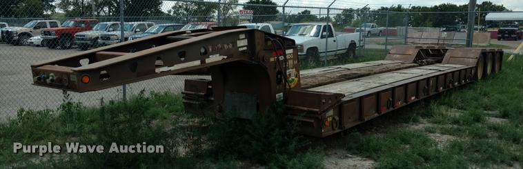 image for item DI9811 1995 Trail King drop deck equipment trailer