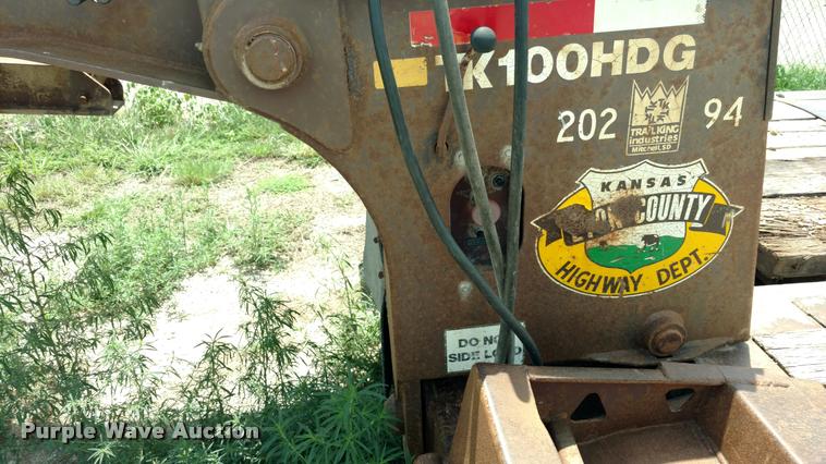 image for item DI9811 1995 Trail King drop deck equipment trailer