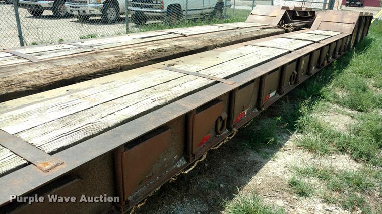 image for item DI9811 1995 Trail King drop deck equipment trailer