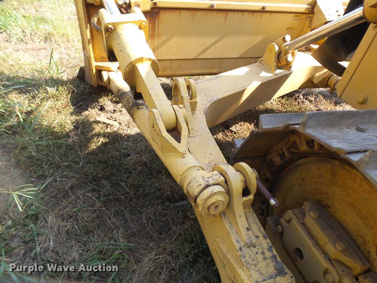 image for item DP9724 1984 John Deere 750D dozer