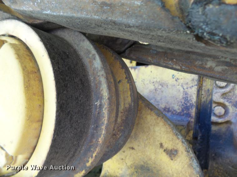 image for item DP9724 1984 John Deere 750D dozer