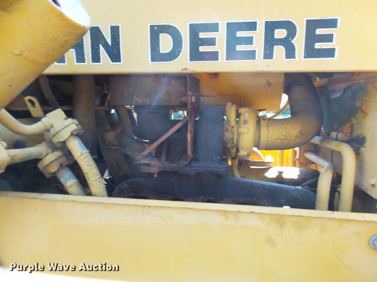 image for item DP9724 1984 John Deere 750D dozer