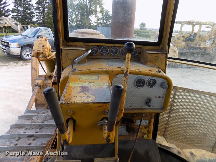 image for item DP9951 Caterpillar D7G dozer