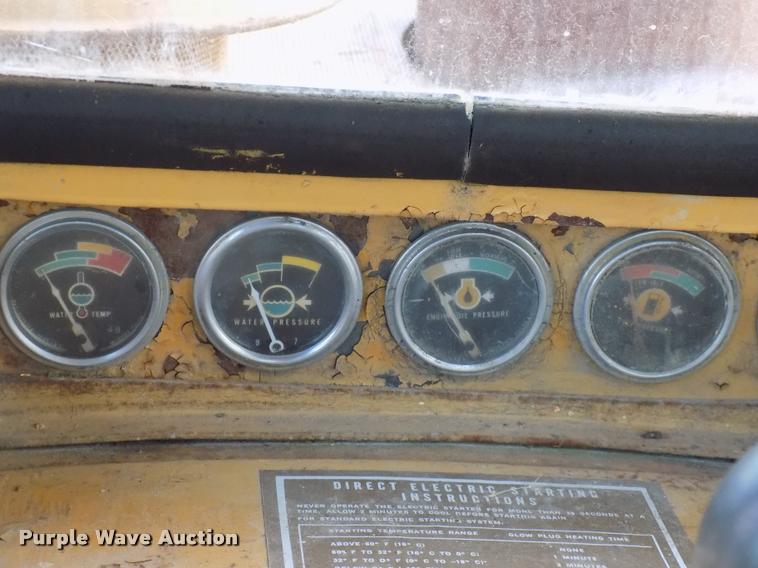 image for item DP9951 Caterpillar D7G dozer