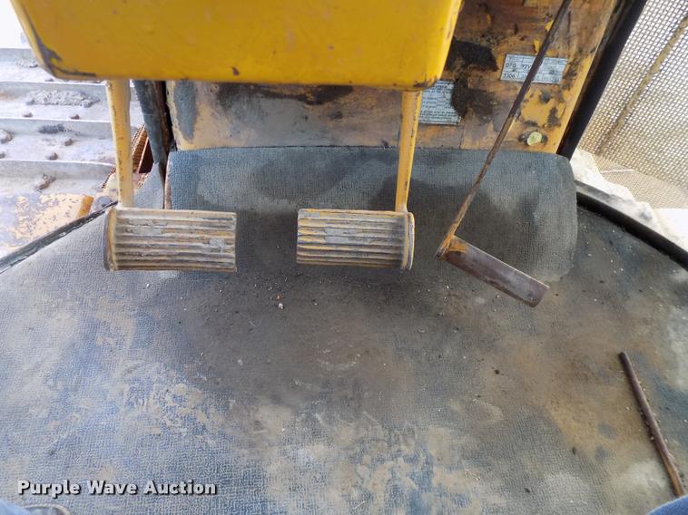 image for item DP9951 Caterpillar D7G dozer