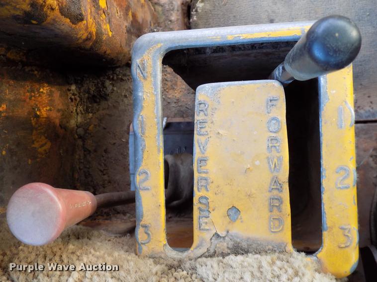 image for item DP9951 Caterpillar D7G dozer