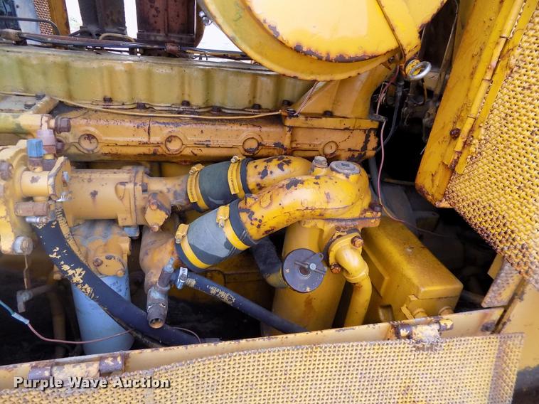 image for item DP9951 Caterpillar D7G dozer