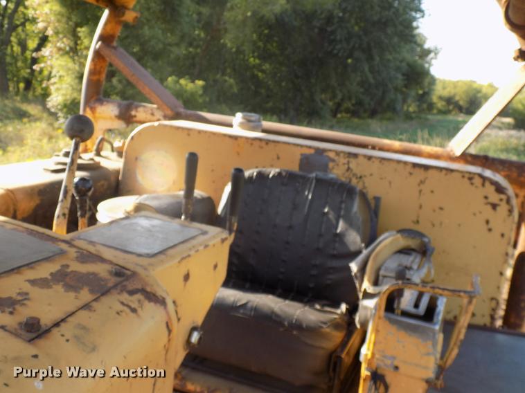 image for item DP9963 1969 Caterpillar D7E dozer